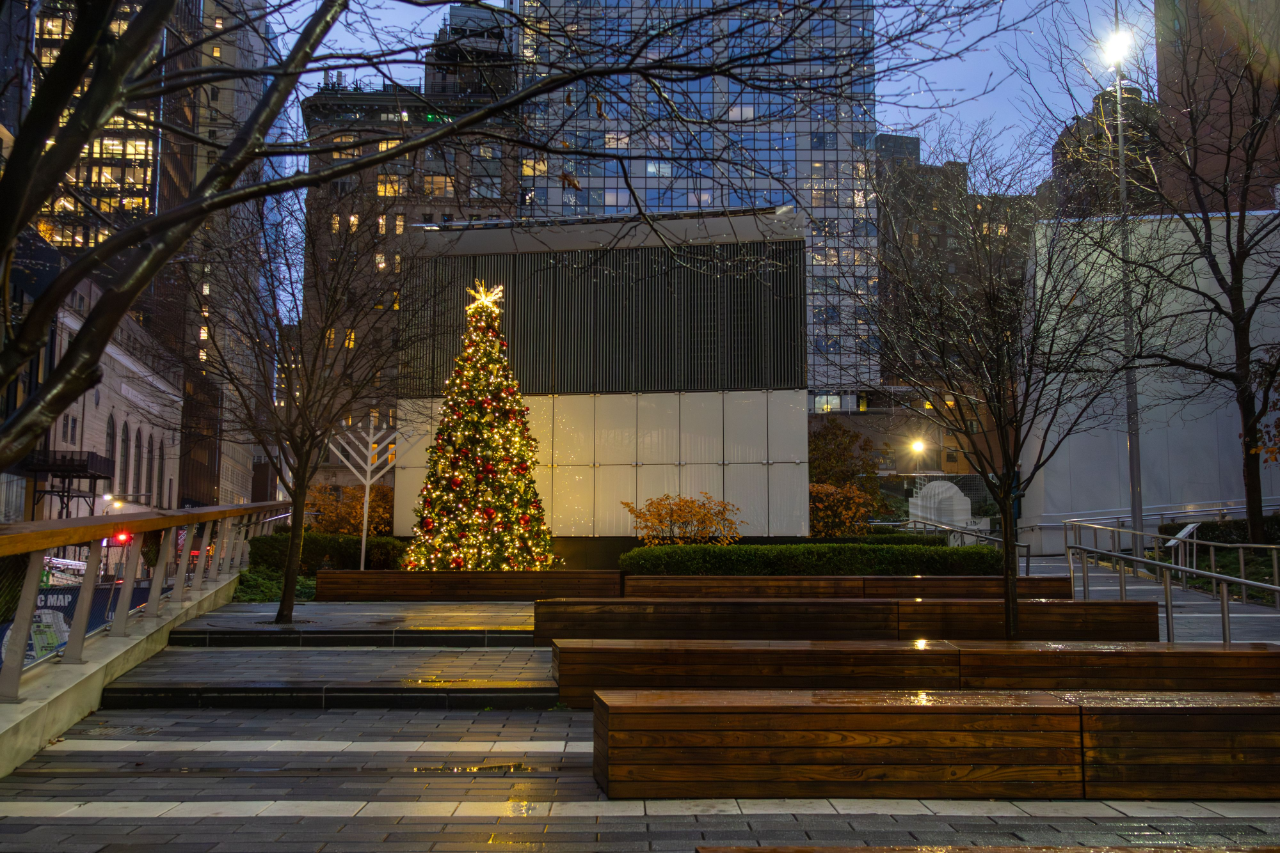 holiday decor wtc campus